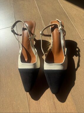 Two-Tone Black and Cream Pointed Slingback Heels